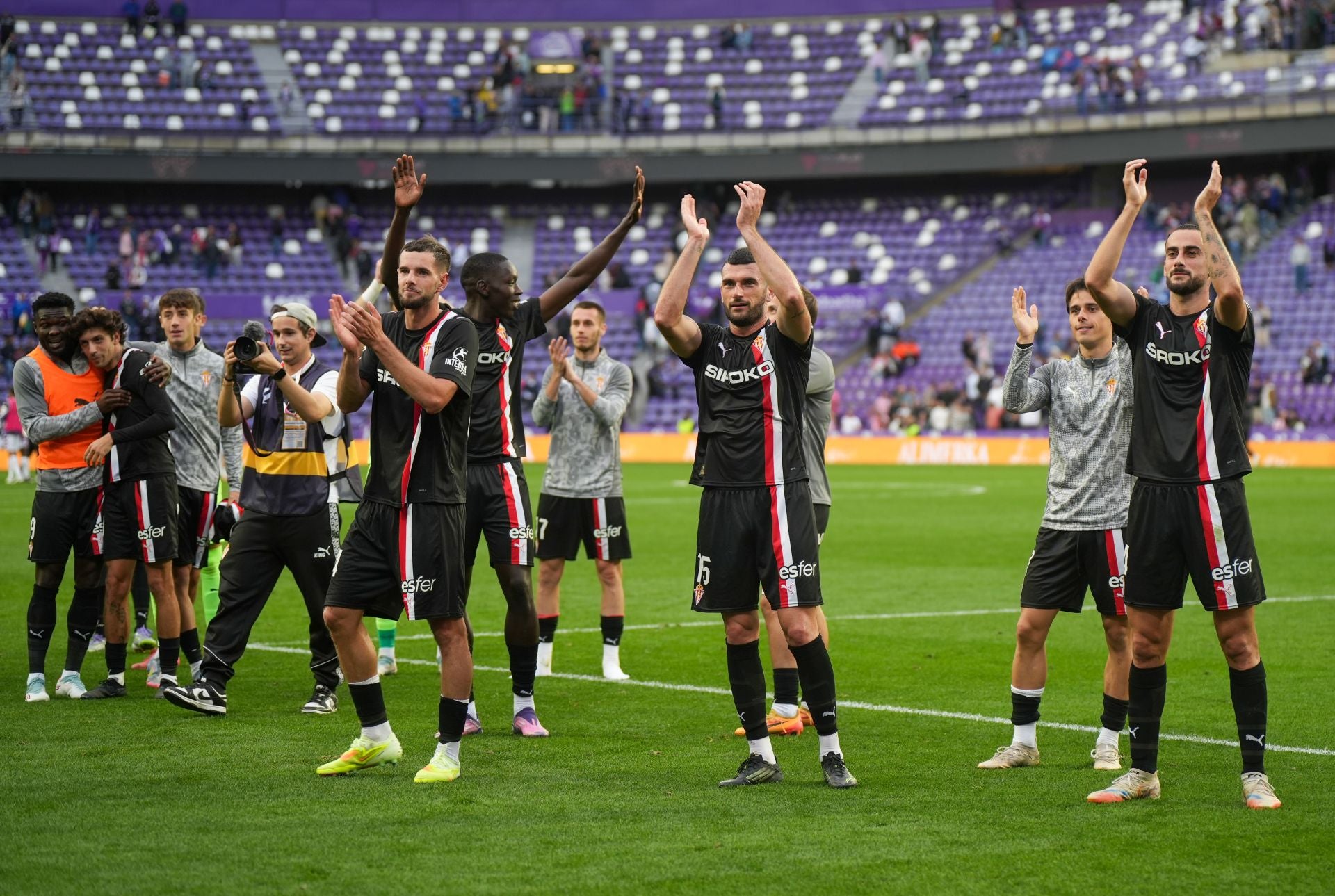 Las mejores jugadas del Real Valladolid-Sporting de Gijón, en imágenes