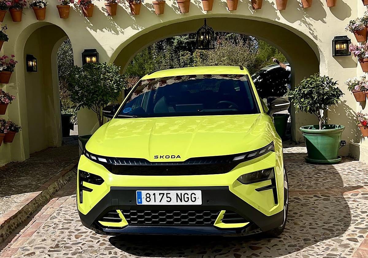 Skoda introduce las deportivas versiones RS en el Elroq y en el Enyaq con hasta 340 CV. de potencia y 550 kms de autonomía.