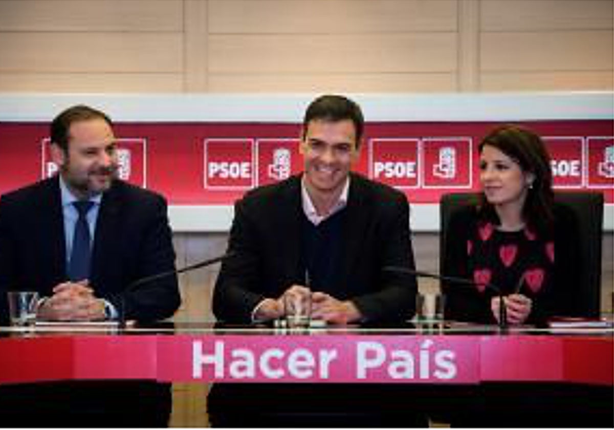 José Luis Ábalos, Pedro Sánchez y Adriana Lastra, en una imagen de archivo.