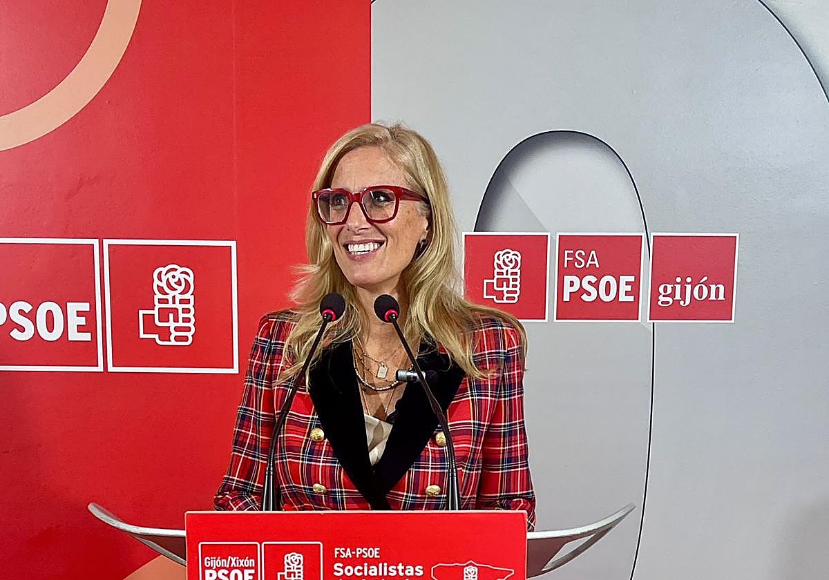 Lara Martínez, portavoz de la comisión ejecutiva de la Agrupación Socialista de Gijón, este miércoles, en la Casa del Pueblo.
