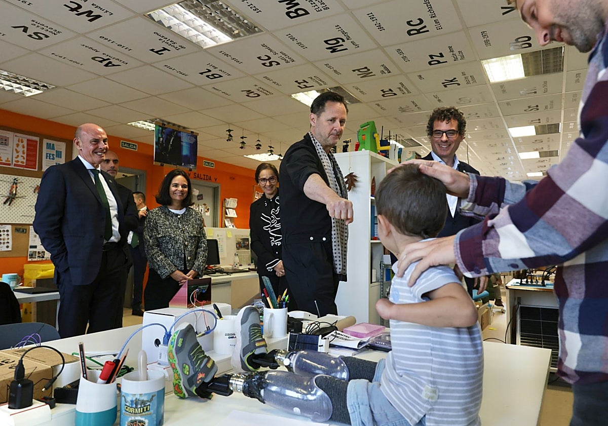 Imagen principal - Hugh Herr: «Las personas no están rotas, es la tecnología lo que es aún insuficiente»