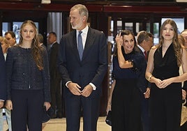 La Familia Real poco antes de dar comienzo el concierto de la Fundación Princesa de Asturias.