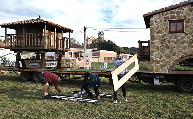 Recomposición de la carroza ganadora por San Félix.