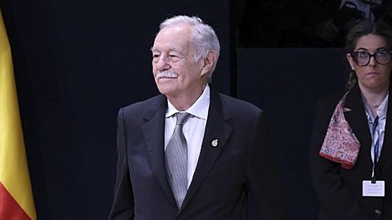 Eduardo Mendoza: «A mi edad, preferiría disfrutar de lo que hay y no andar quejándome de lo que falta, pero no podrá ser»