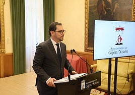 El director general de Alcaldía, Coordinación y Proyectos, Jaime Fernández-Paíno, durante la rueda de prensa