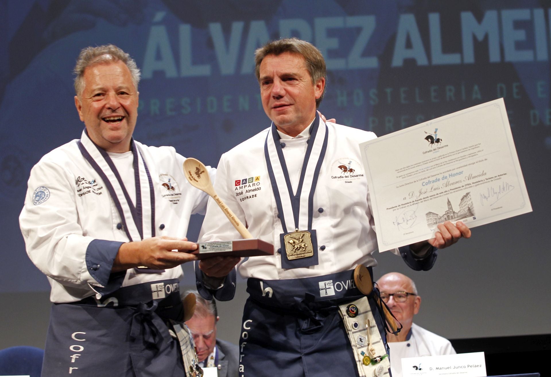 Más cofrades para el Desarme: así fue el XIII Gran Capítulo que se celebró en Oviedo