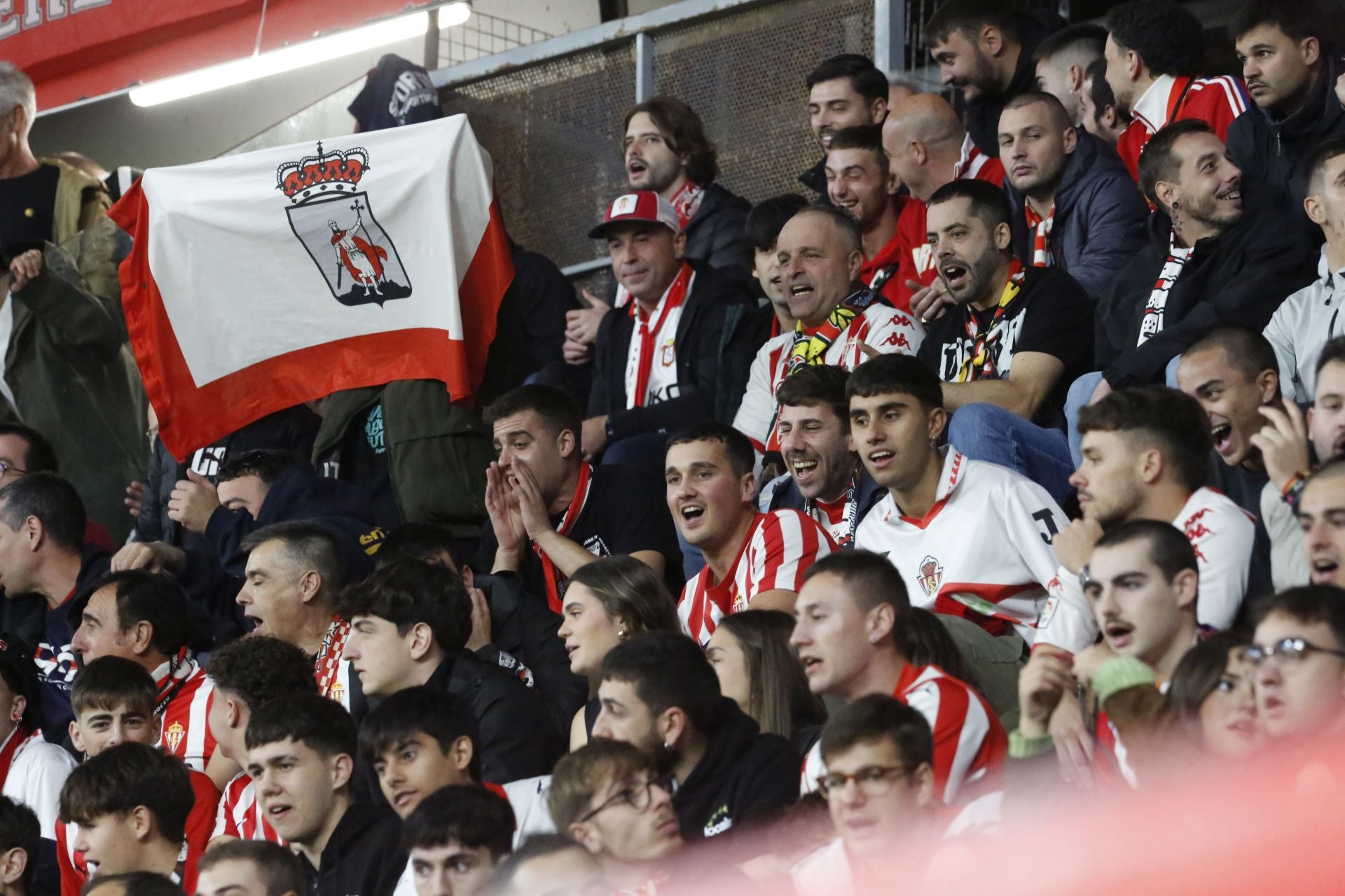 ¿Estuviste en el Sporting - Zaragoza? ¡Búscate!