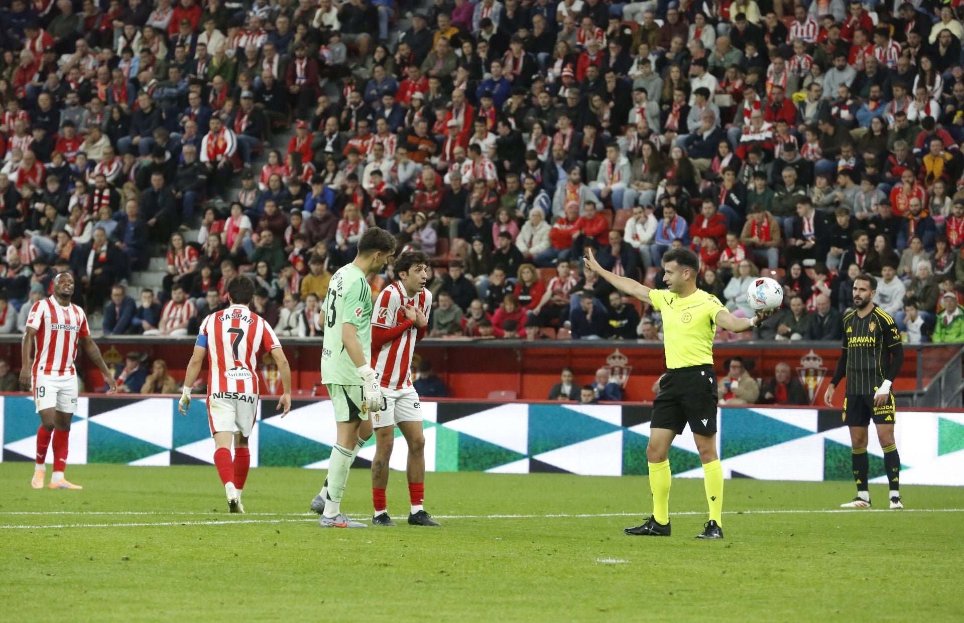 Las mejores jugadas del Sporting - Zaragoza en imágenes