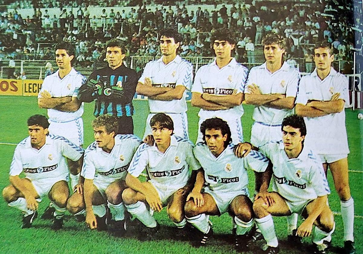 Real Madrid campeón de Liga. Esteban Gutiérrez forma el primero por la izquierda, en la fila de abajo.