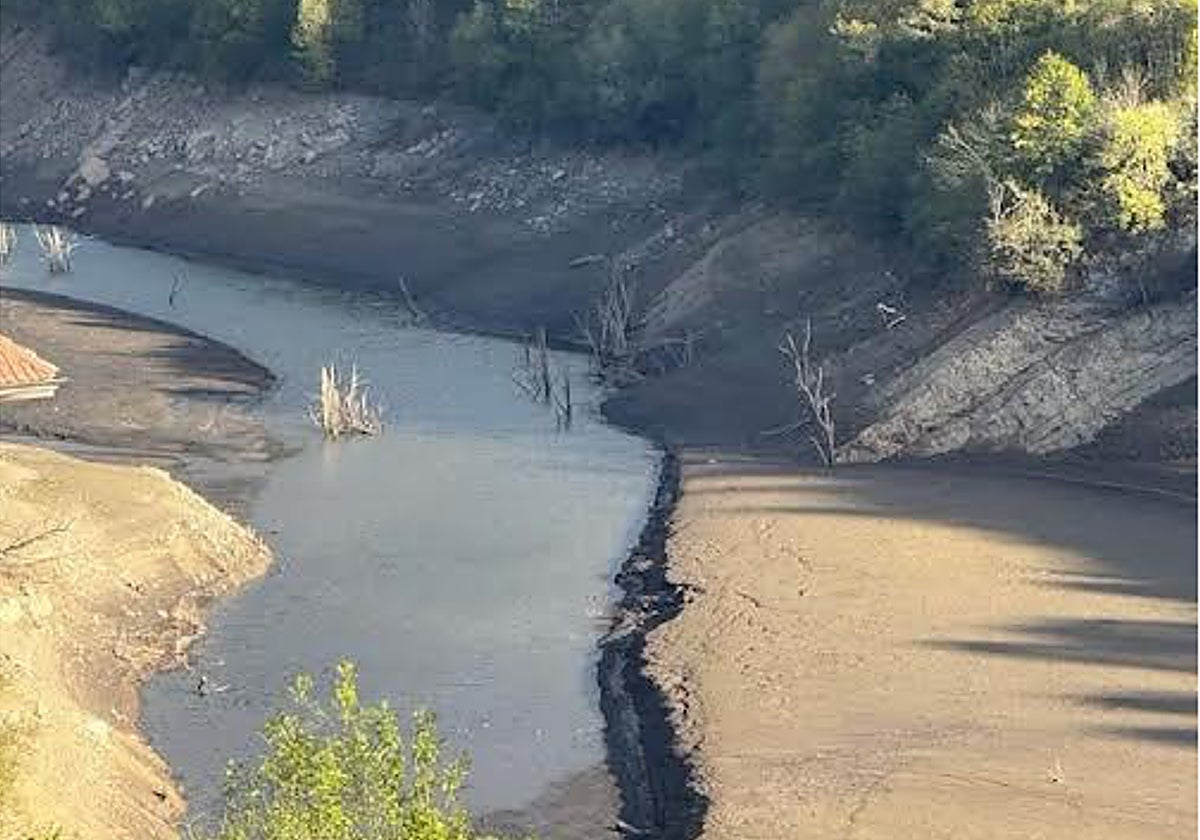 La zona del pantano de Tanes, cerca del pueblo de Coballes.