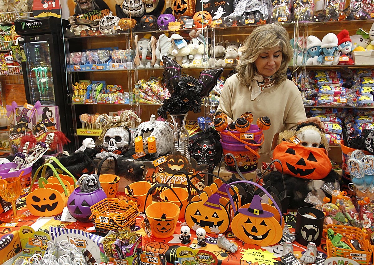 Imagen secundaria 1 - Los escaparates decorados.