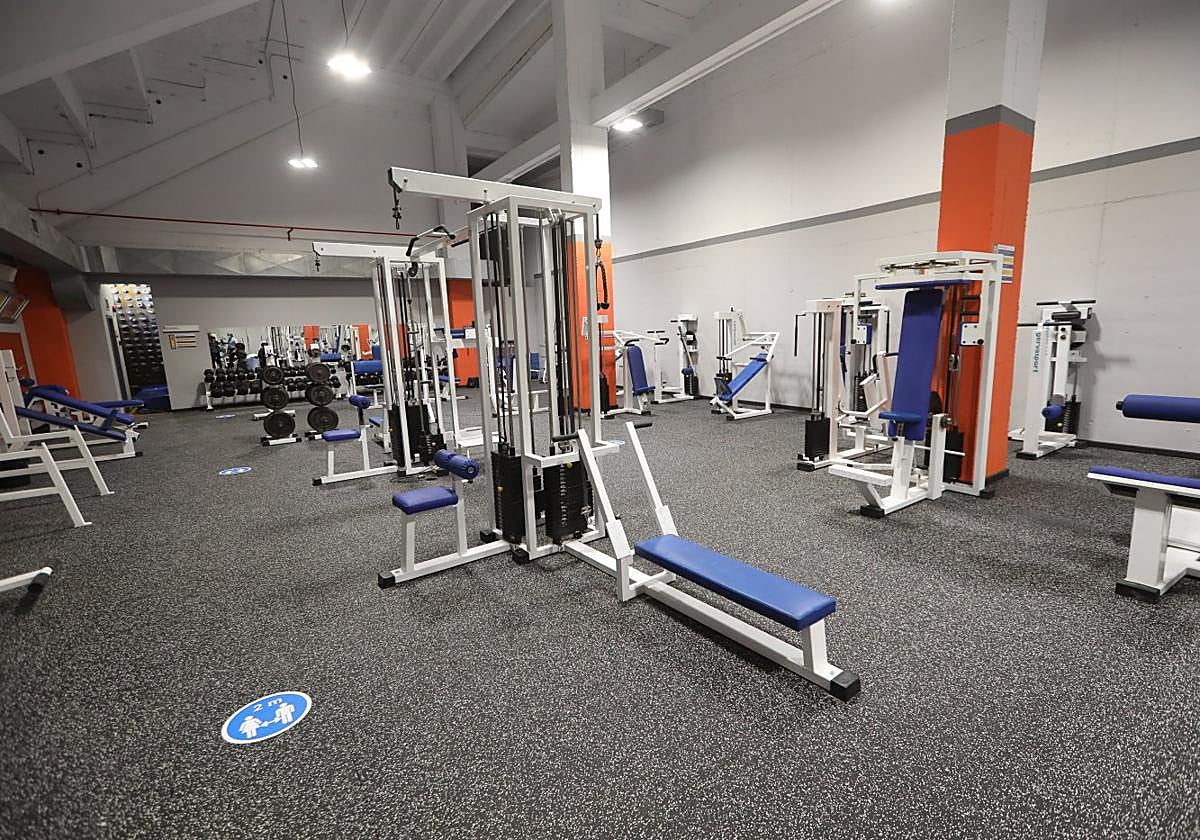 Habrá un bono joven reducido y otro para mayores de 65 para el uso de los polideportivos.