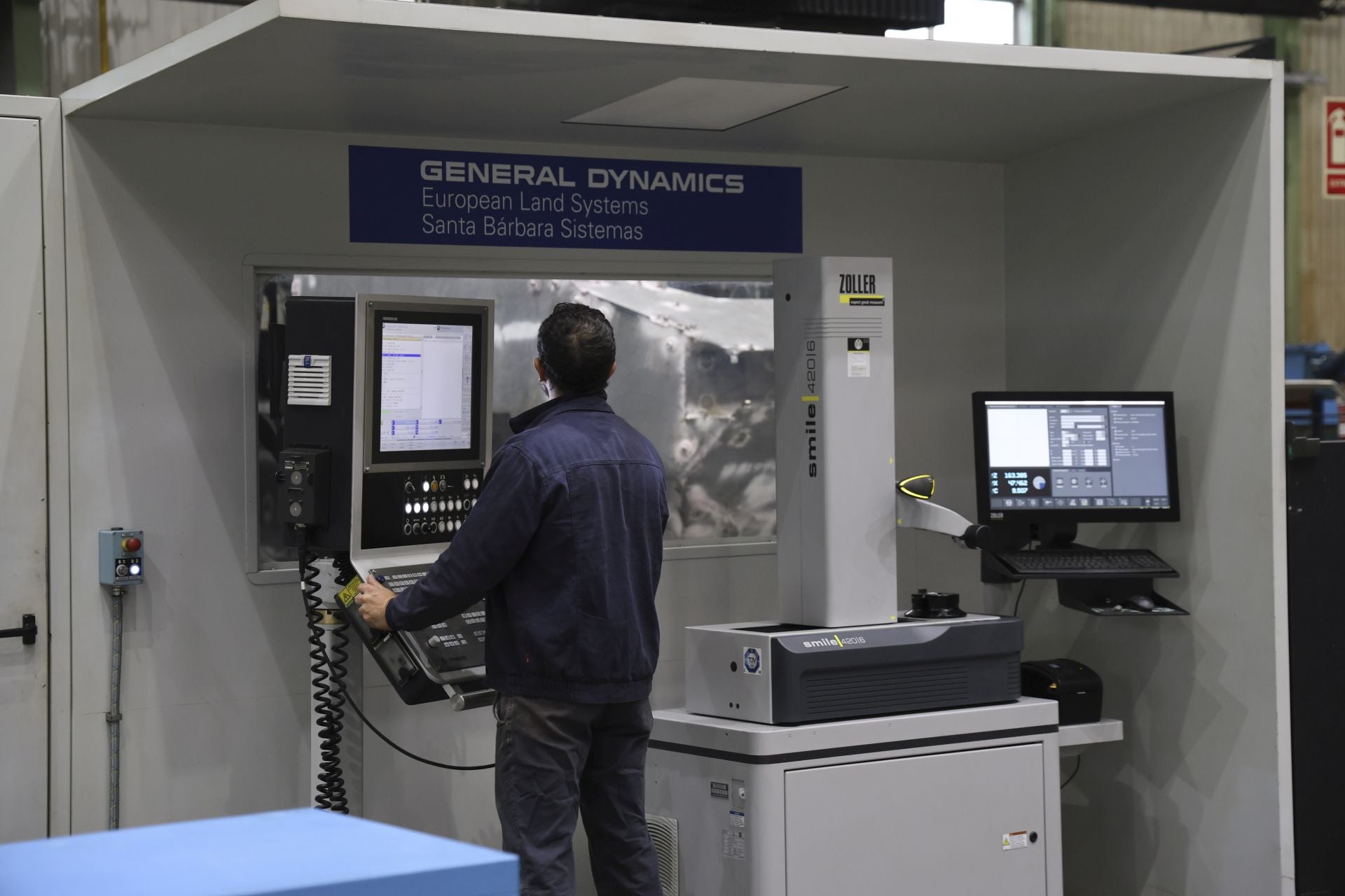 Fotos: Así se construyen los blindados en la fábrica de armas de Trubia