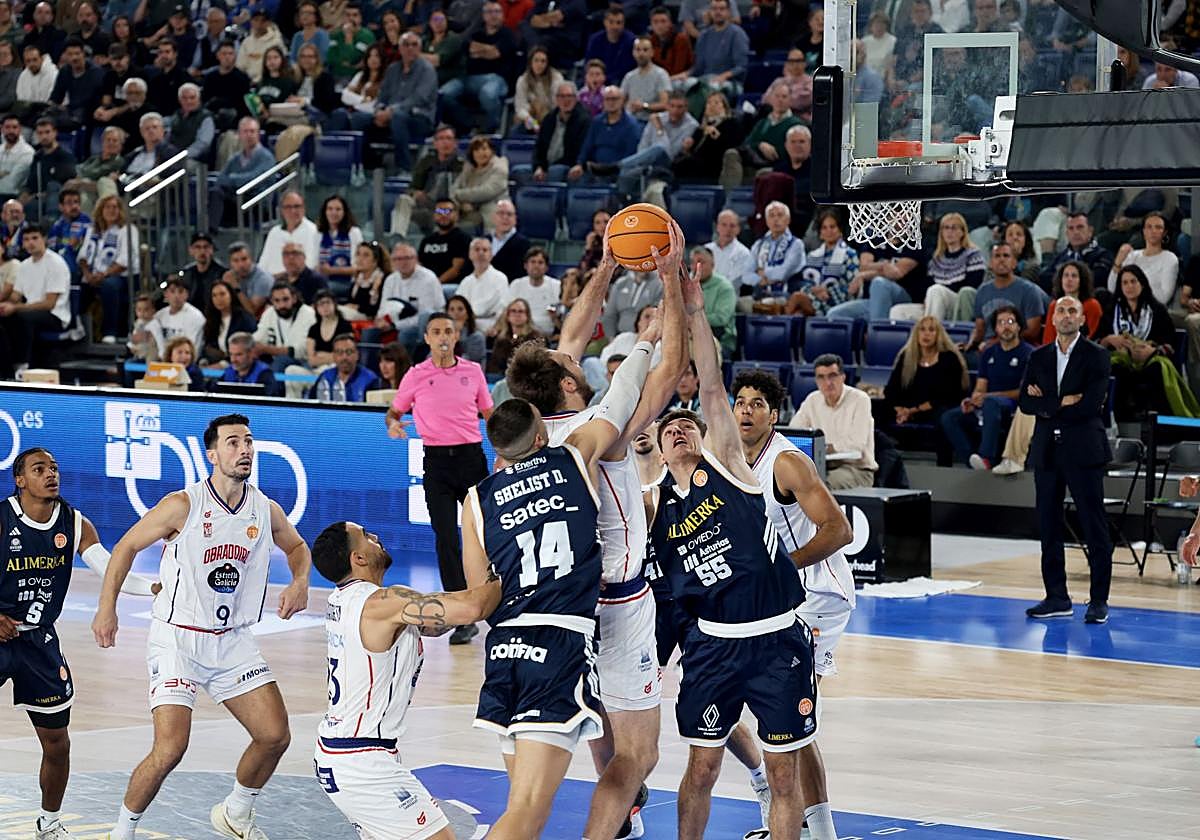 Las mejores imágenes del Alimerka Oviedo - Obradoiro