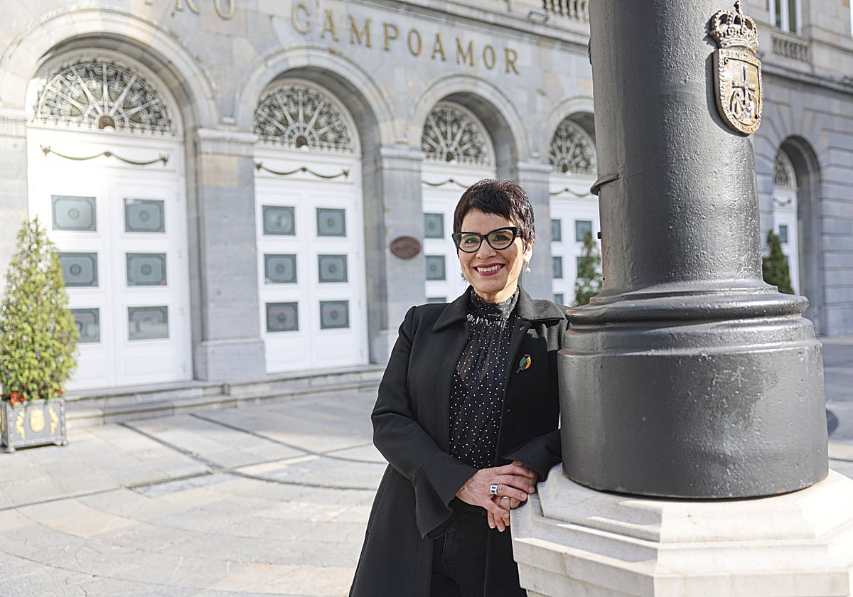 La mezzosoprano chilena Evelyn Ramírez aterrizó en Oviedo hace solo unos días para preparar la próxima producción de la Ópera, 'Orlando furioso'.