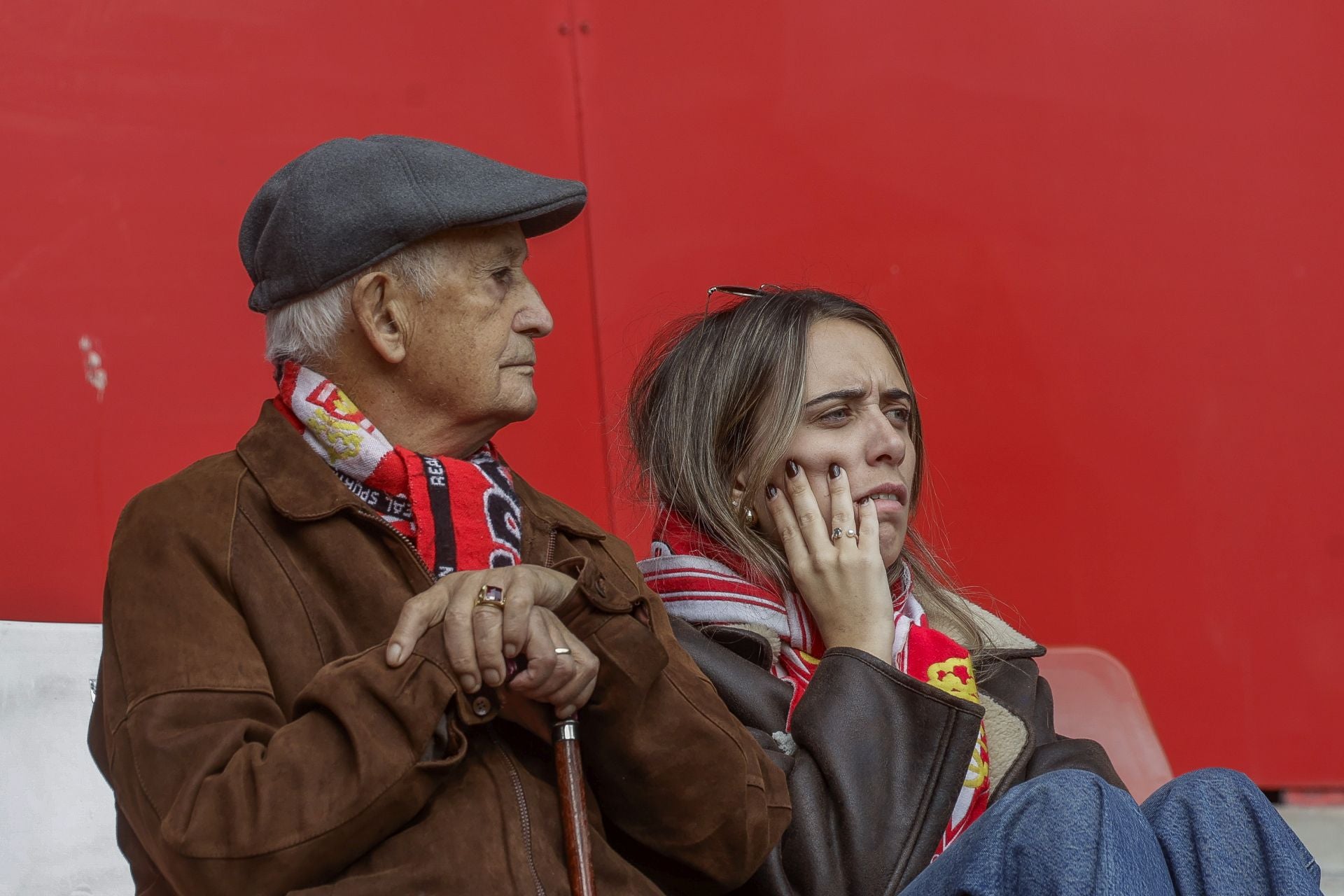 Fotos: ¿Estuviste en El Molinón viendo el Sporting-Las Palmas? ¡Búscate!