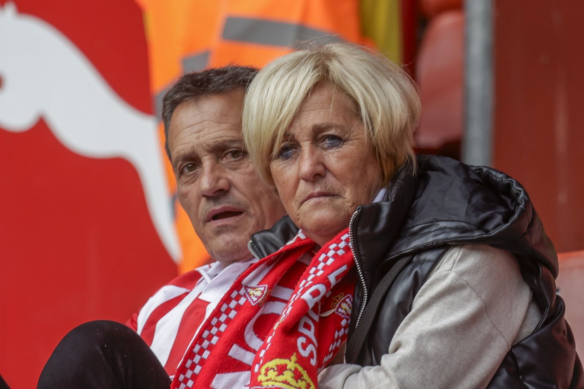 Fotos: ¿Estuviste en El Molinón viendo el Sporting-Las Palmas? ¡Búscate!