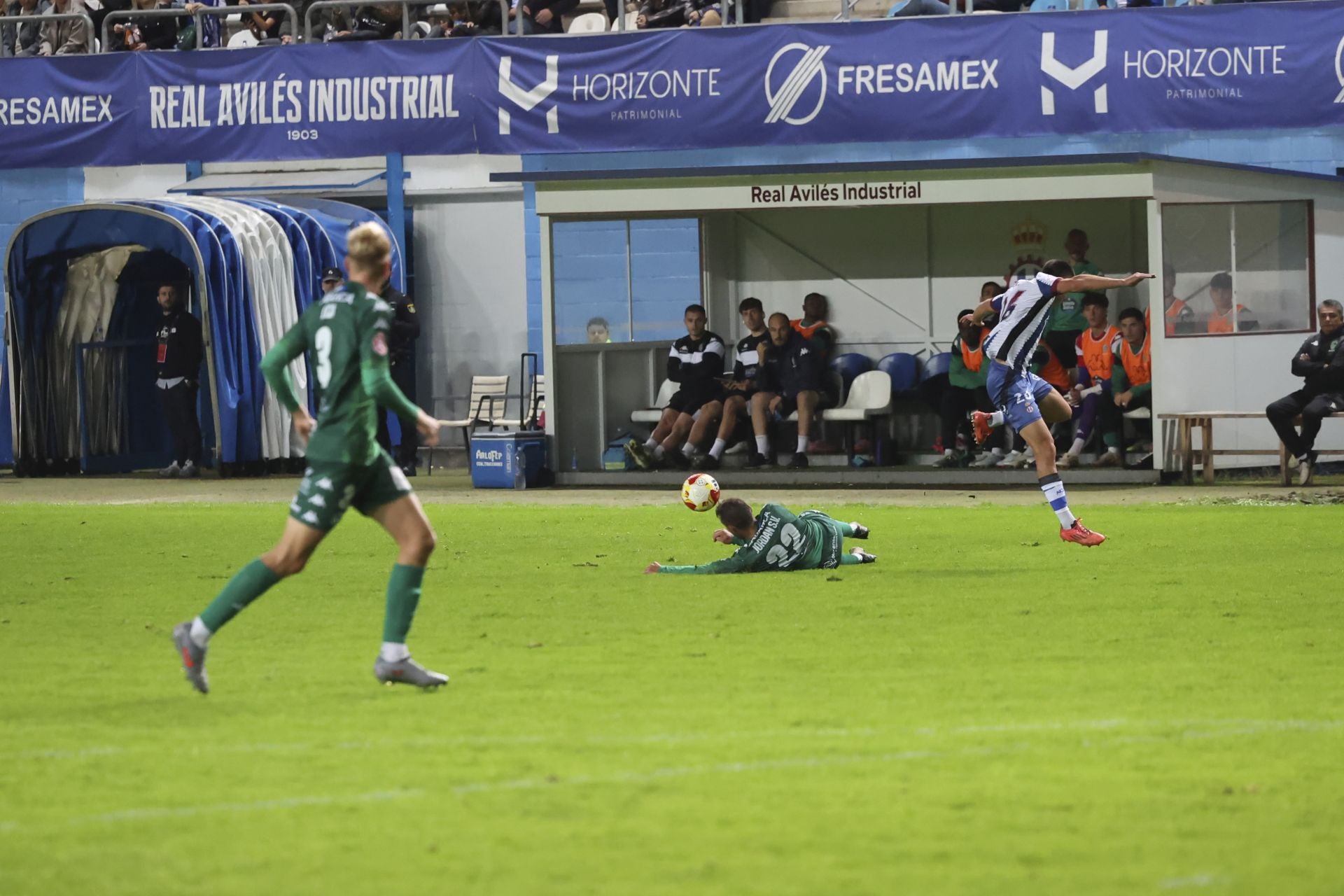 Las mejores imágenes del Real Avilés - Arenteiro