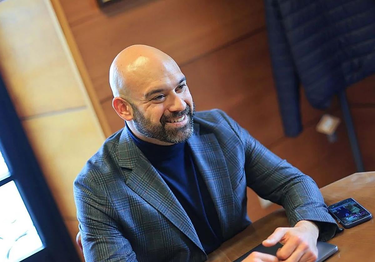 Foro insta al PSOE de Gijón a aclarar si encubrieron ilegalidades en licitaciones públicas como afirmó Claudia Montes en el Senado