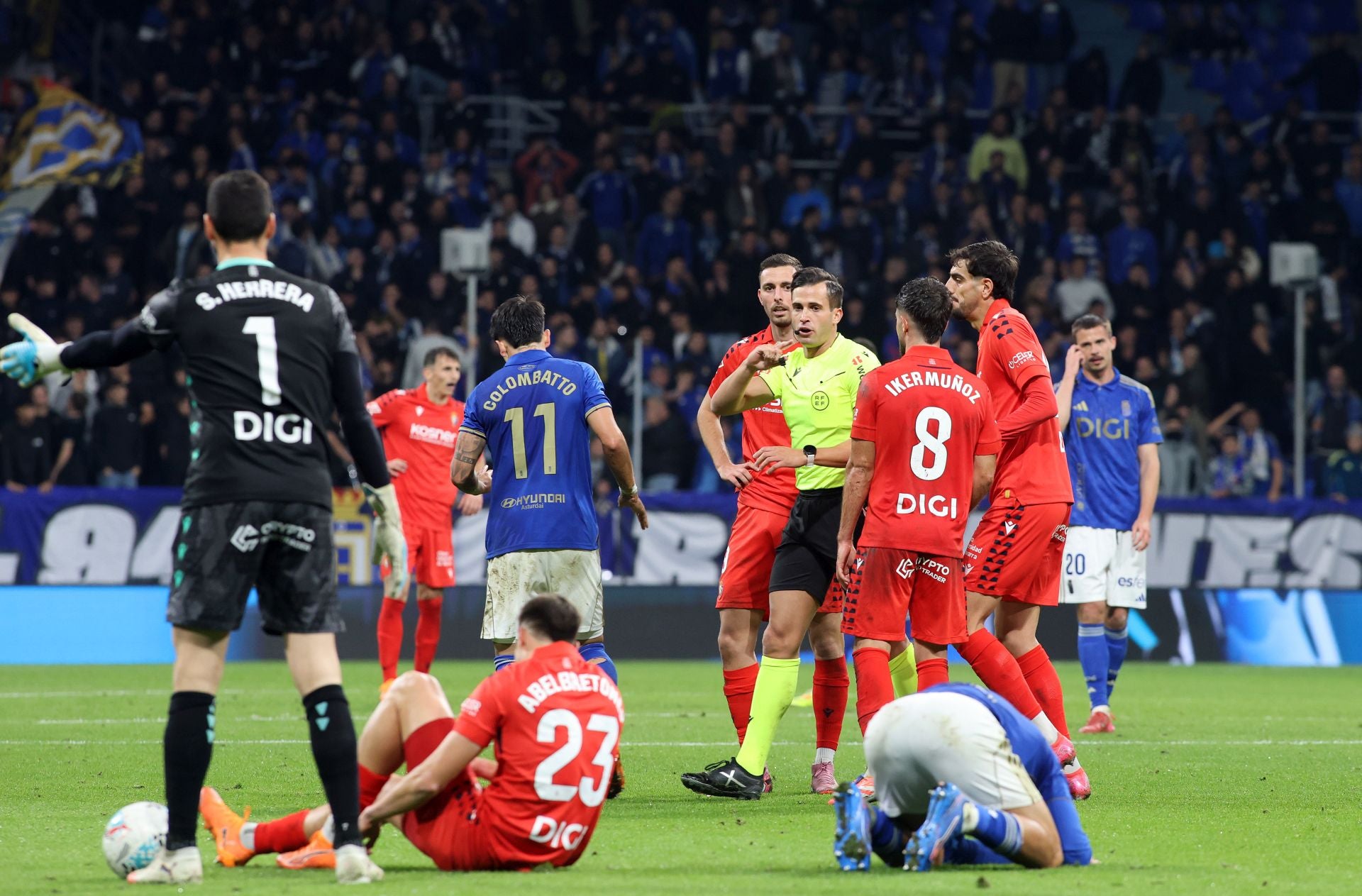 Las mejores jugadas del Real Oviedo - Osasuna en imágenes