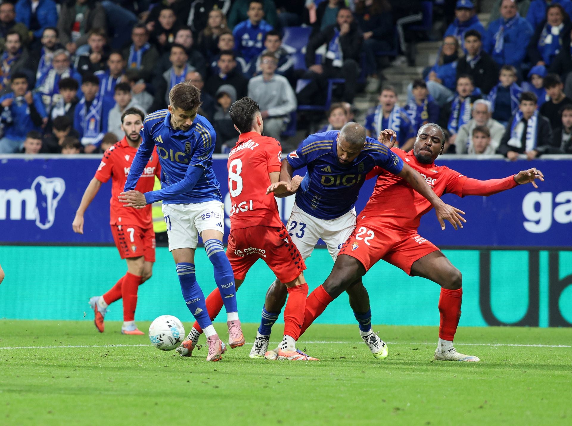 Las mejores jugadas del Real Oviedo - Osasuna en imágenes