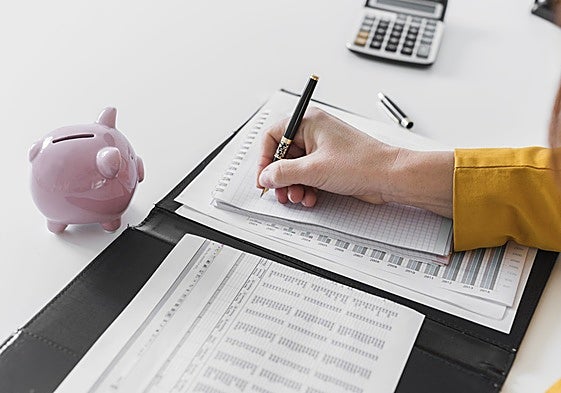 Los trucos que debes aplicar antes de fin de año para ahorrar en la próxima declaración de la renta