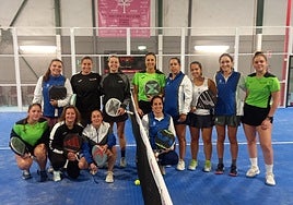 Equipos femeninos finalistas de la Copa de Asturias de Pádel.