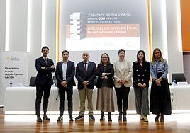Pedro Carro, Manuel González, Alfonso López, Carmen Benavides, Susana Luque, Nuria Castaño y Vanesa Solís.