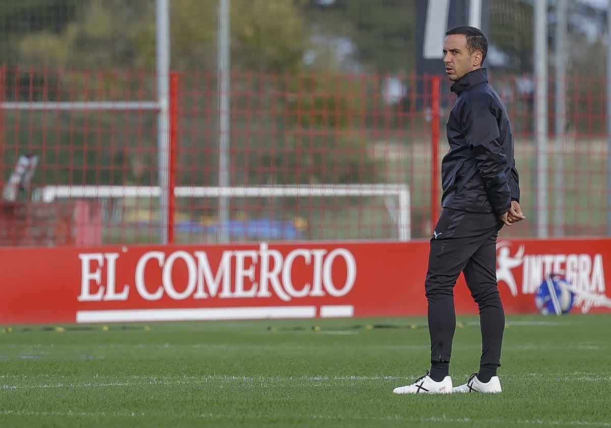 Borja Jiménez, durante el entrenamiento del jueves 6 en Mareo.