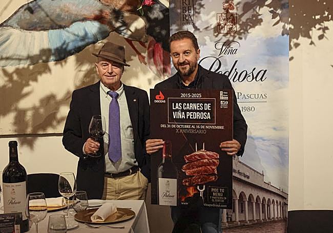 De izquierda a derecha, Adolfo Pérez Pascuas, socio fundador de la bodega, y Silverio Argüelles Álvarez, Ceo de Disceas.