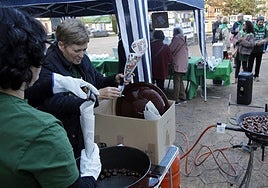 La plataforma que pide la creación del Parque del Este en La Tenderina celebra un amagüestu reivindicativo.