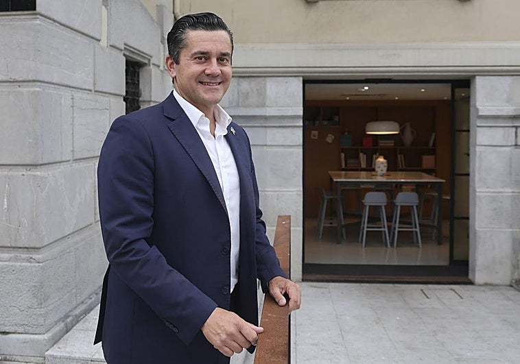 «El fútbol y Quini nos unen a todos: en estos premios no hay colores»