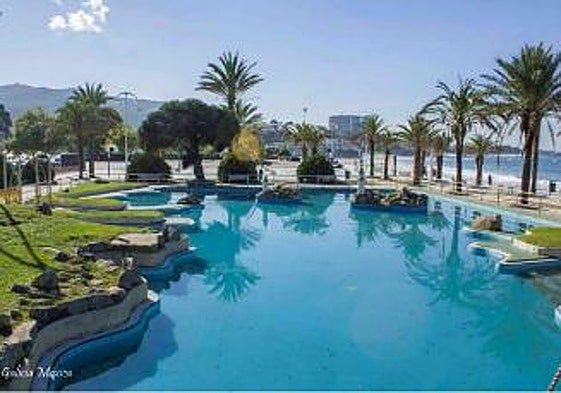 Piscinas de agua salada en la playa de Samil, en Vigo, en la que se inspira el proyecto de Somió.