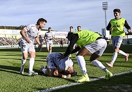 El Real Avilés se coloca tercero en la tabla al golear al Cacereño: así te hemos contado el partido en directo
