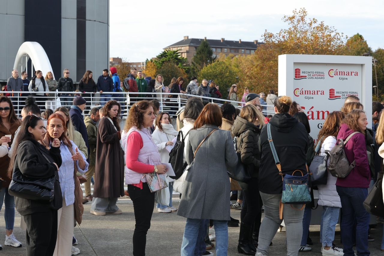 Miles de opositores, a por una plaza en la sanidad asturiana