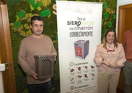 El primer teniente de alcalde, Javier Rodríguez, la concejala de Limpieza Viaria y Residuos Sólidos Urbano, Sonia Lago, y el ingeniero municipal, José Antonio Martínez.