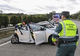 Las imágenes del grave accidente en la autopista 'Y' con un matrimonio herido