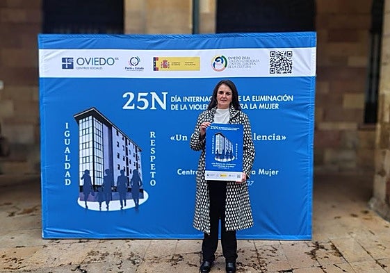 La concejala María Velasco, en la presentación de la campaña del 25N.