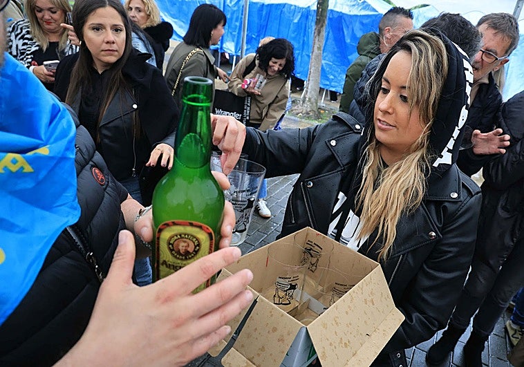 Las asociaciones de Avilés reclaman que se reduzca la carga administrativa que les exigen para organizar las fiestas