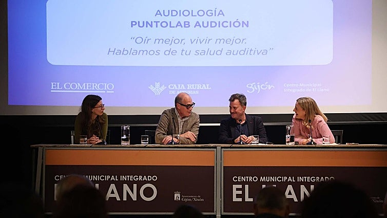 Profesionales del oído y Puntolab Audición conversan con la periodista Mónica Yugueros.