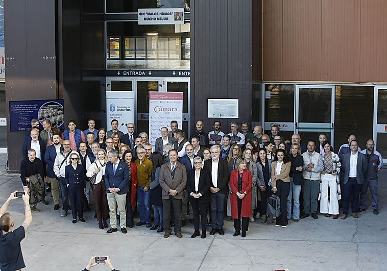 Emocionado homenaje a los artífices del hospital H144 a los cinco años de su apertura en Gijón