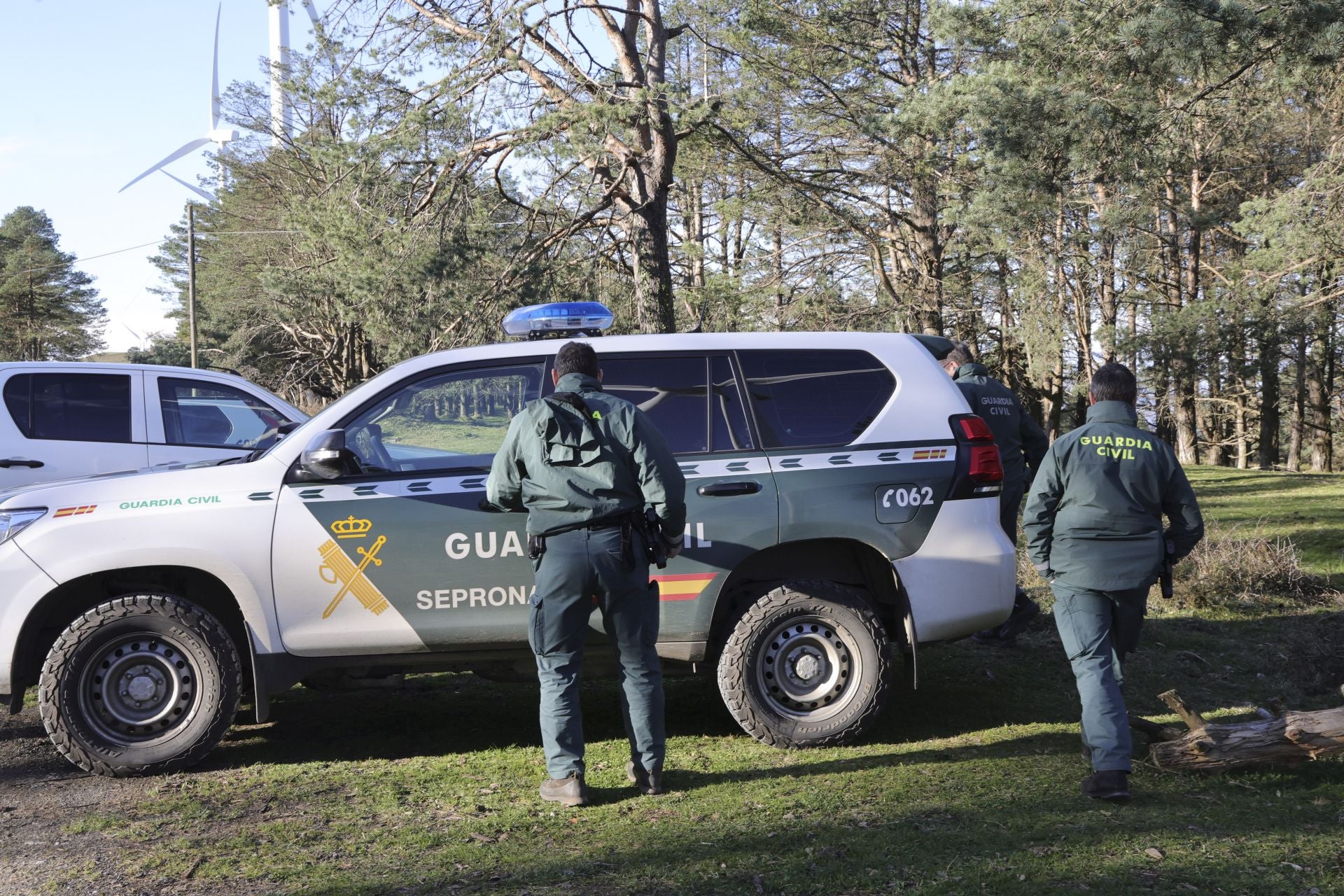 Tomasín, en paradero desconocido: las imágenes de la búsqueda en Tineo