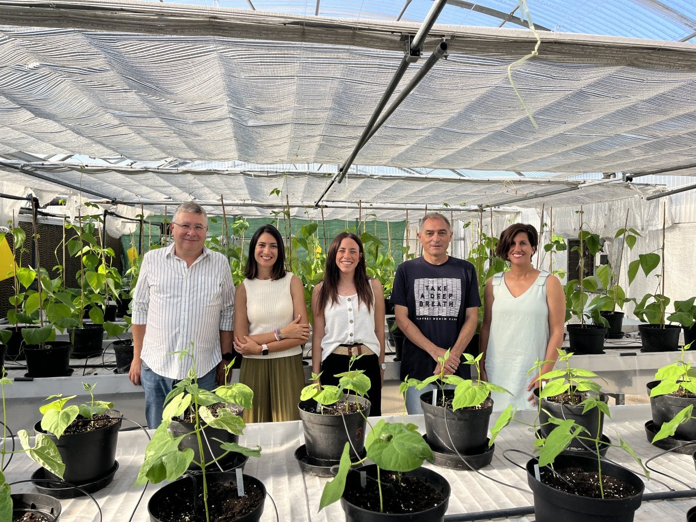 Los investigadores Juan José Ferreira, Ana Campa, María Jurado, Roberto Rodríguez y Carmen García.
