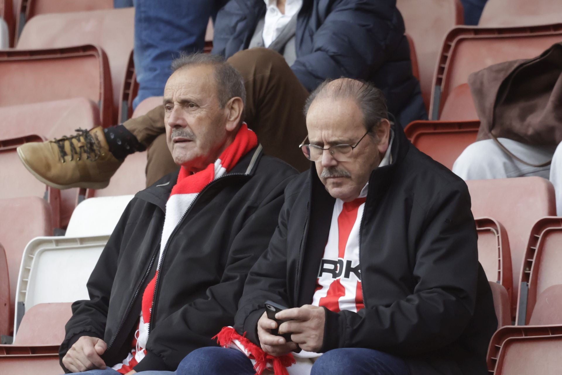 Fotos | ¿Estuviste en El Molinón en el Sporting de Gijón - Eibar? ¡Búscate!