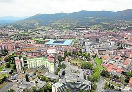 Vista aérea del antiguo complejo sanitario de El Cristo desde el helicóptero de la Policía Nacional.