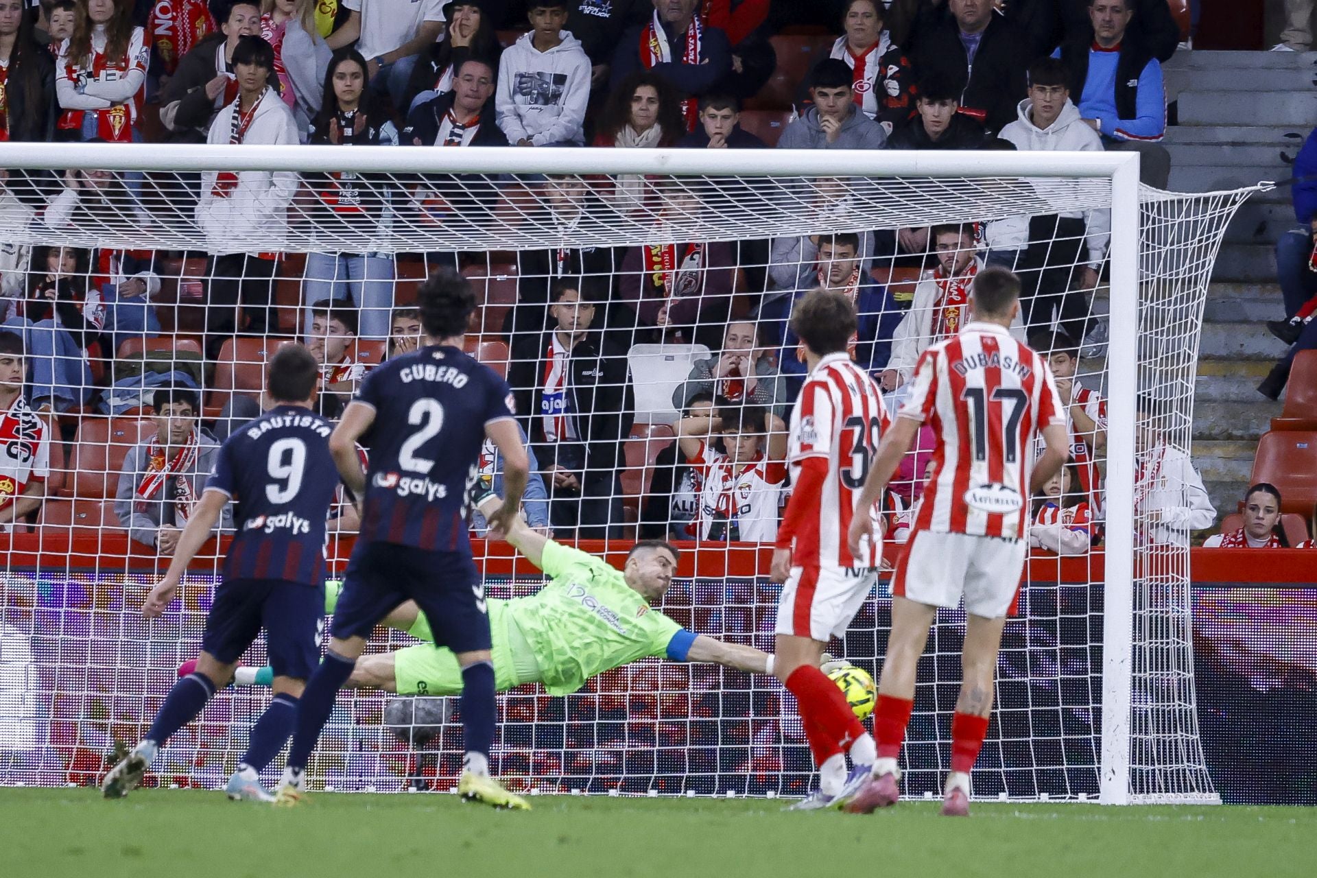 Las mejores jugadas del Sporting de Gijón 1-1 Eibar, en imágenes