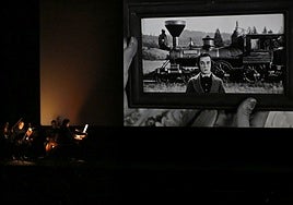La película-concierto, en el teatro de la Laboral.