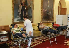 Maratón de donaciones de sangre organizado este verano en el Ayuntamiento de Gijón.