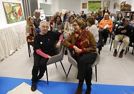 Mabel Lavandera conversó con Lucía Peláez ante un público que disfrutó con numerosas anécdotas.