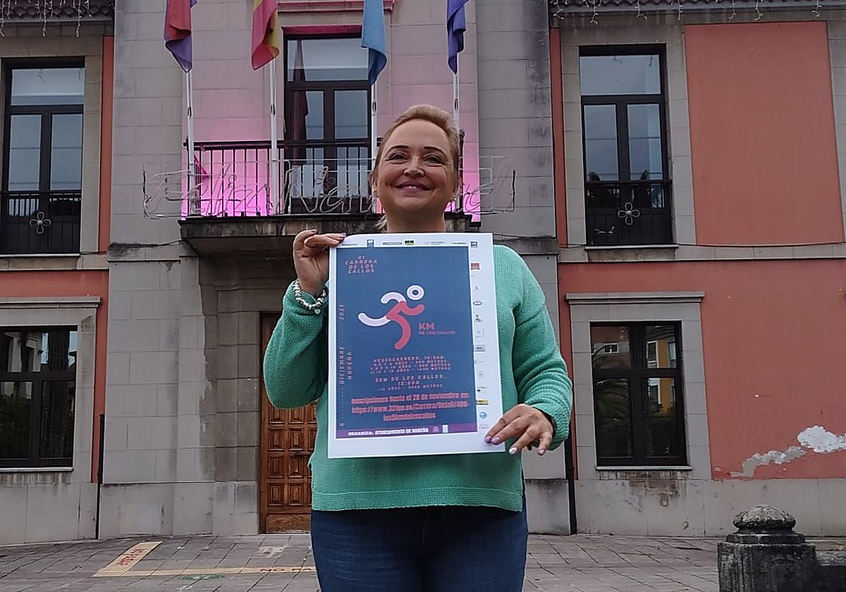 La edil Patricia Redondo, con el cartel de la prueba.
